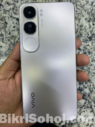 Vivo v40 lite